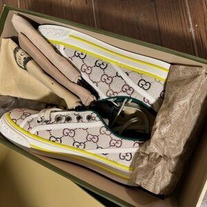 Gucci Tennis 1977 Sneakers – GG Multicolor Monogram
Size: EU 38 / US 7.5